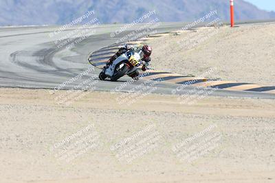 media/Oct-05-2025-CVMA (Sun) [[beeef4f201]]/Race 11-500-400(4)-350 Supersport/